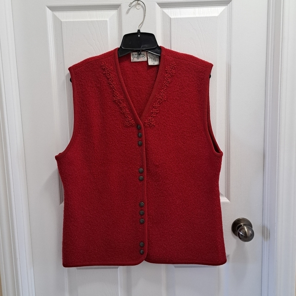 Northern Traditions Red Vest Embroidered Women's Size XL Buttons Wool Vintage